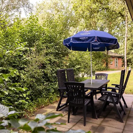 別荘 Woodland Retreat W Fireplace プッテン